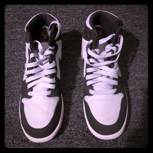 Nike Air Blvk and white with pink